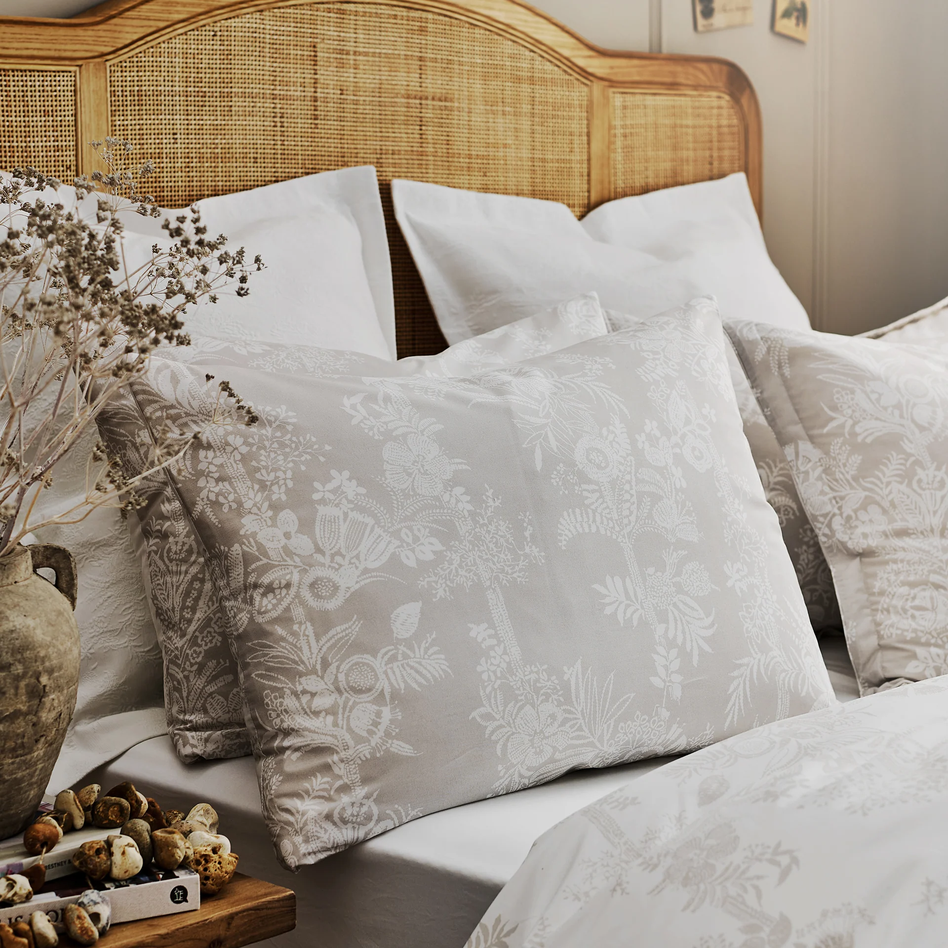 Beatrice Standard Pillowcase Pair - Image 2
