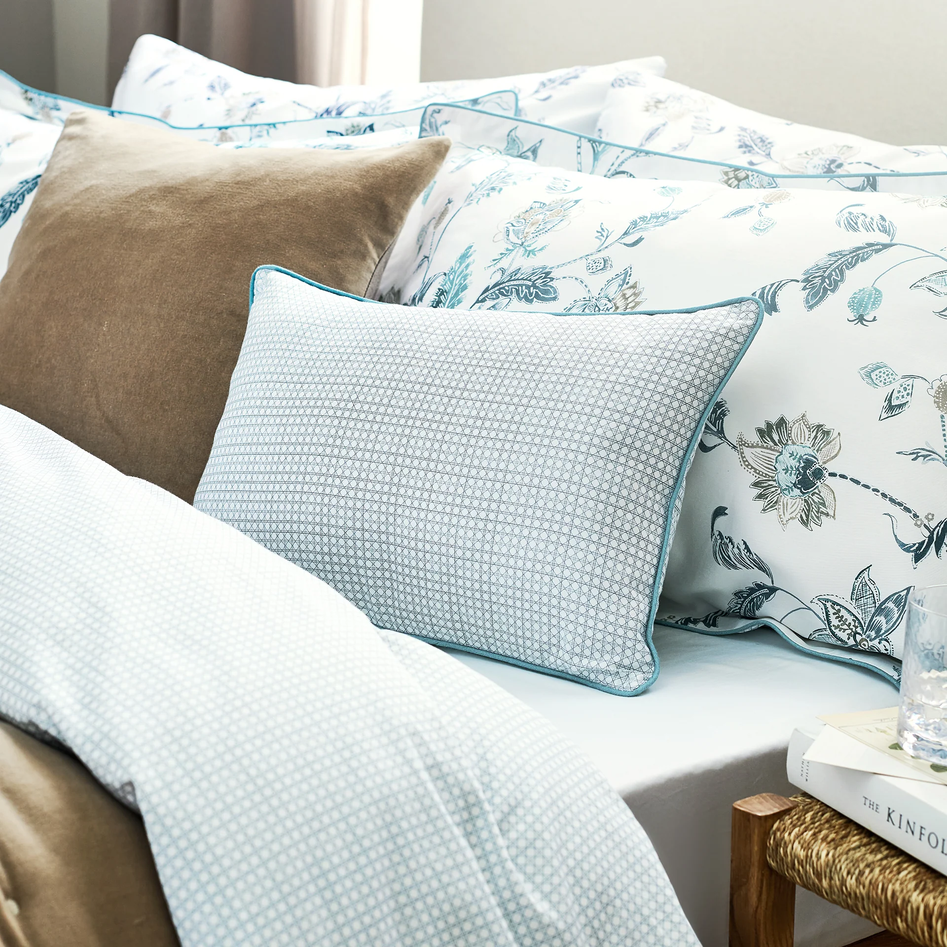 Bramley Boudoir Cushion - Image 5