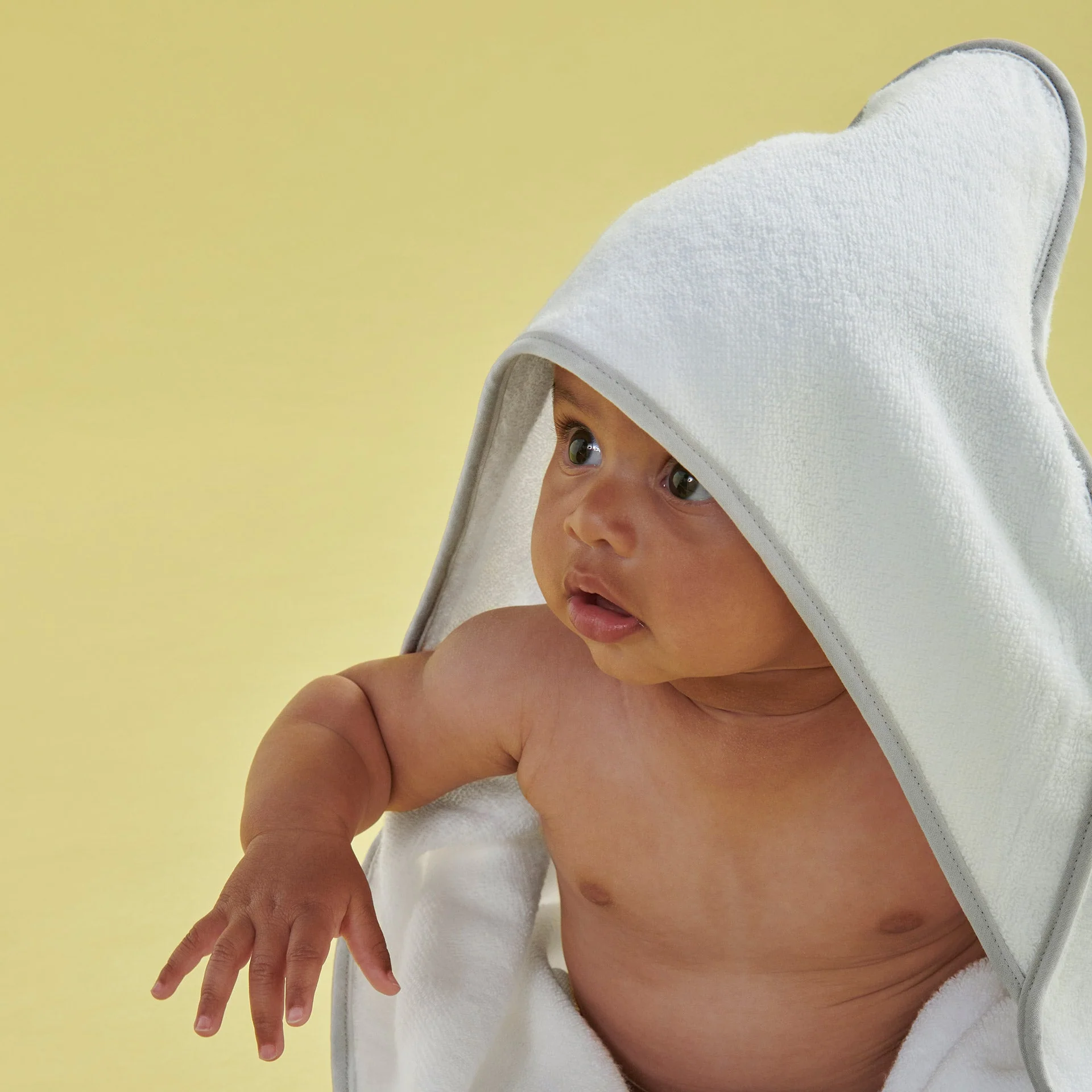 Christy Mini Hooded Bath Towel - Image 19