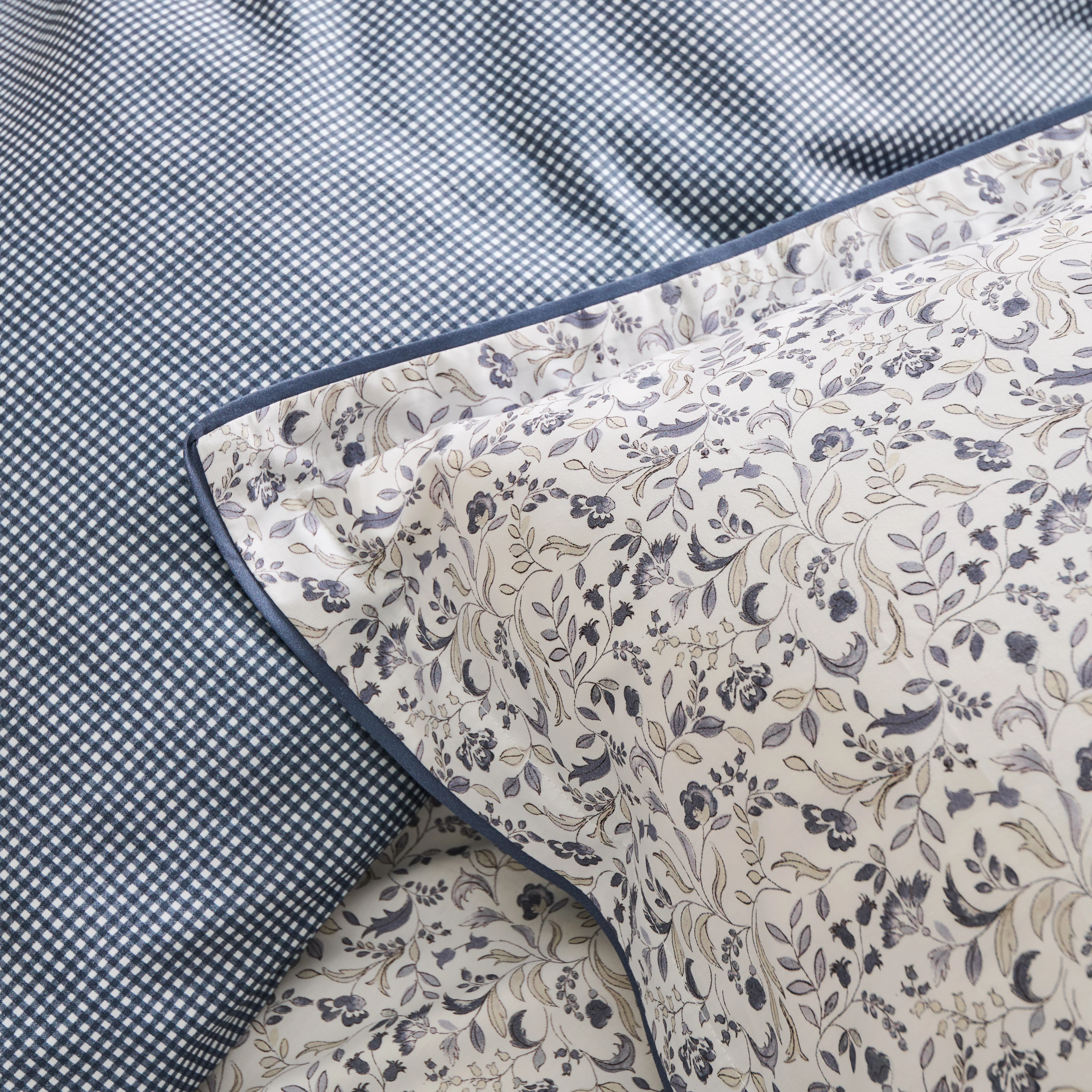 Ditsy Gingham Duvet Set - Image 11