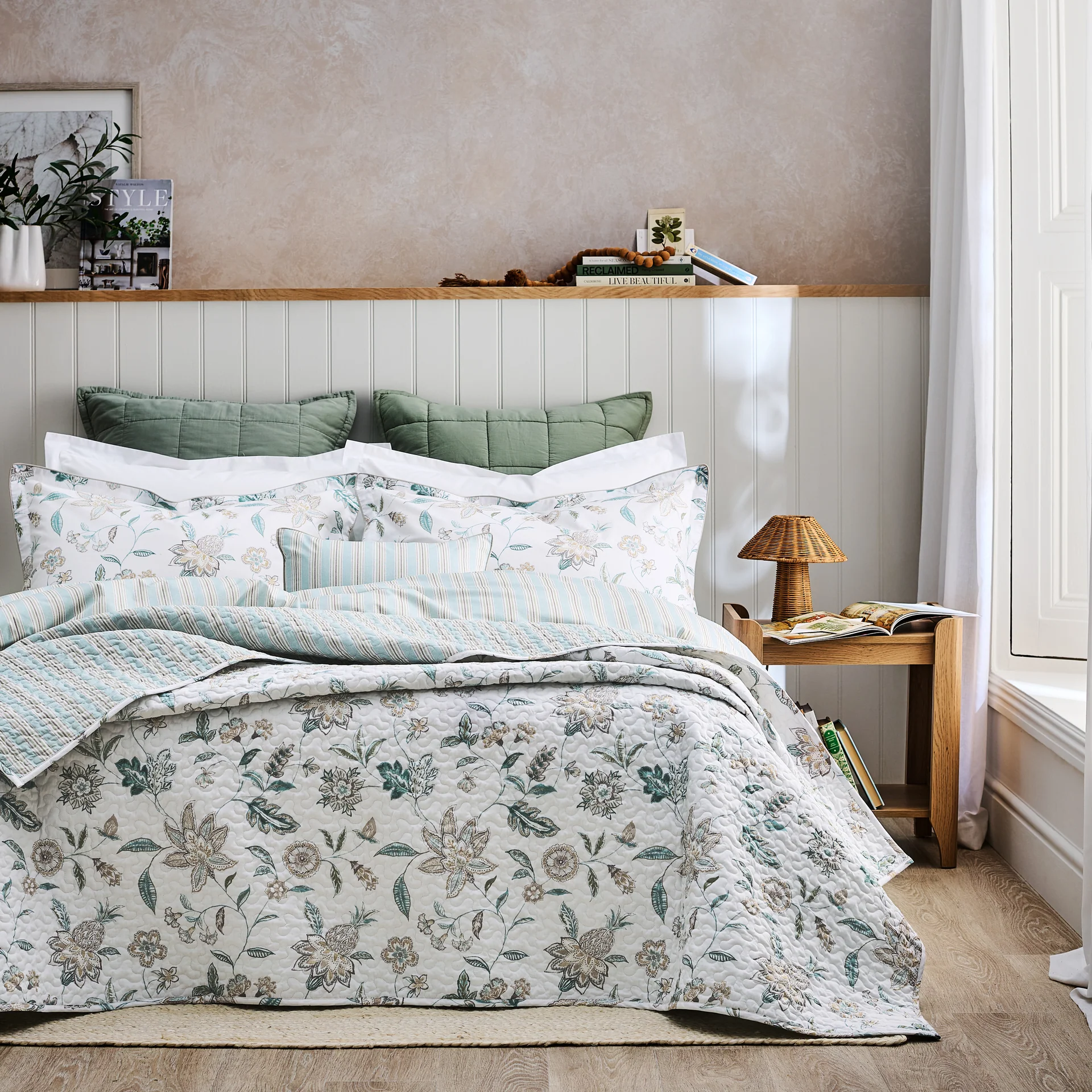 Kew Boudoir Cushion - Image 5