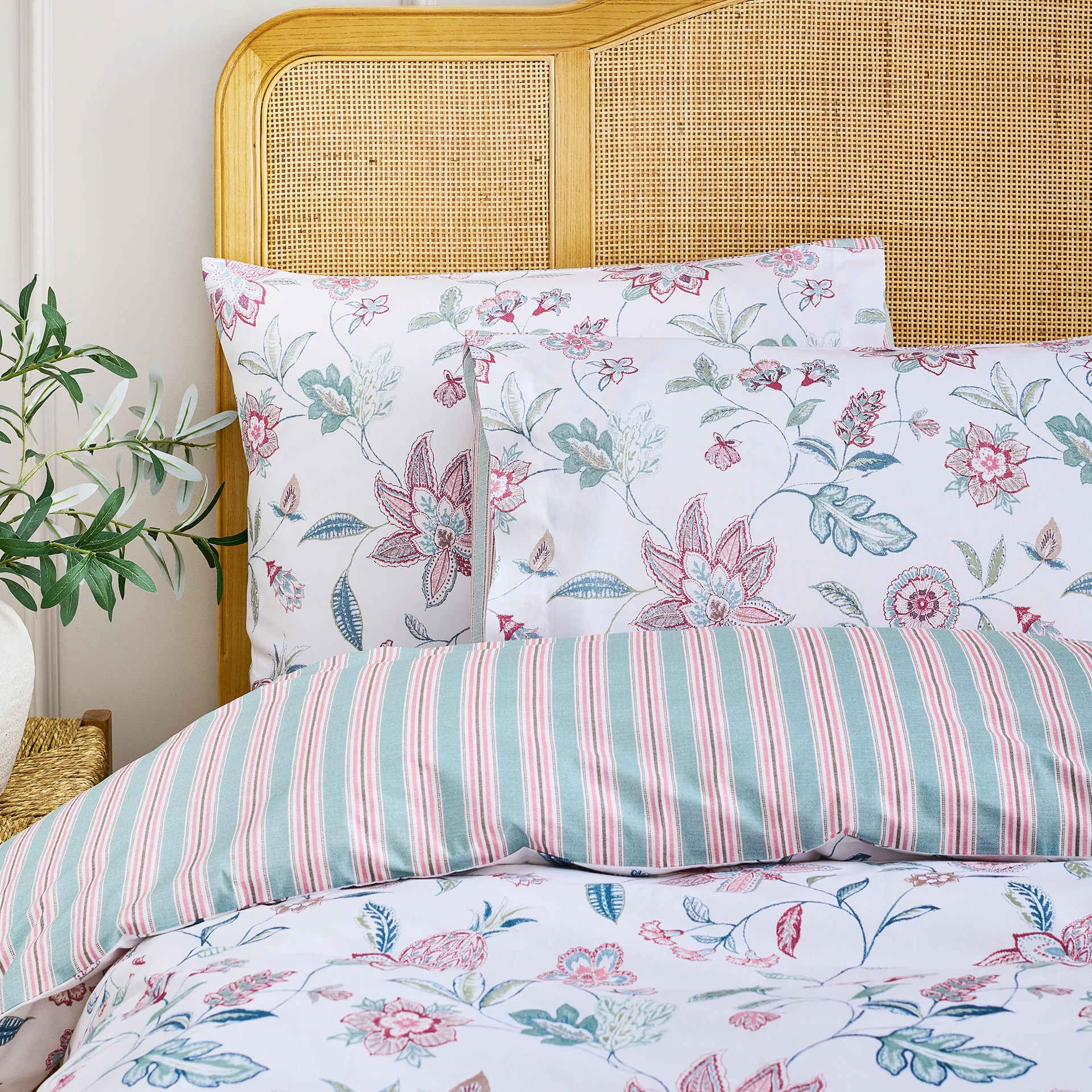 Kew Standard Pillowcase Pair - Image 6