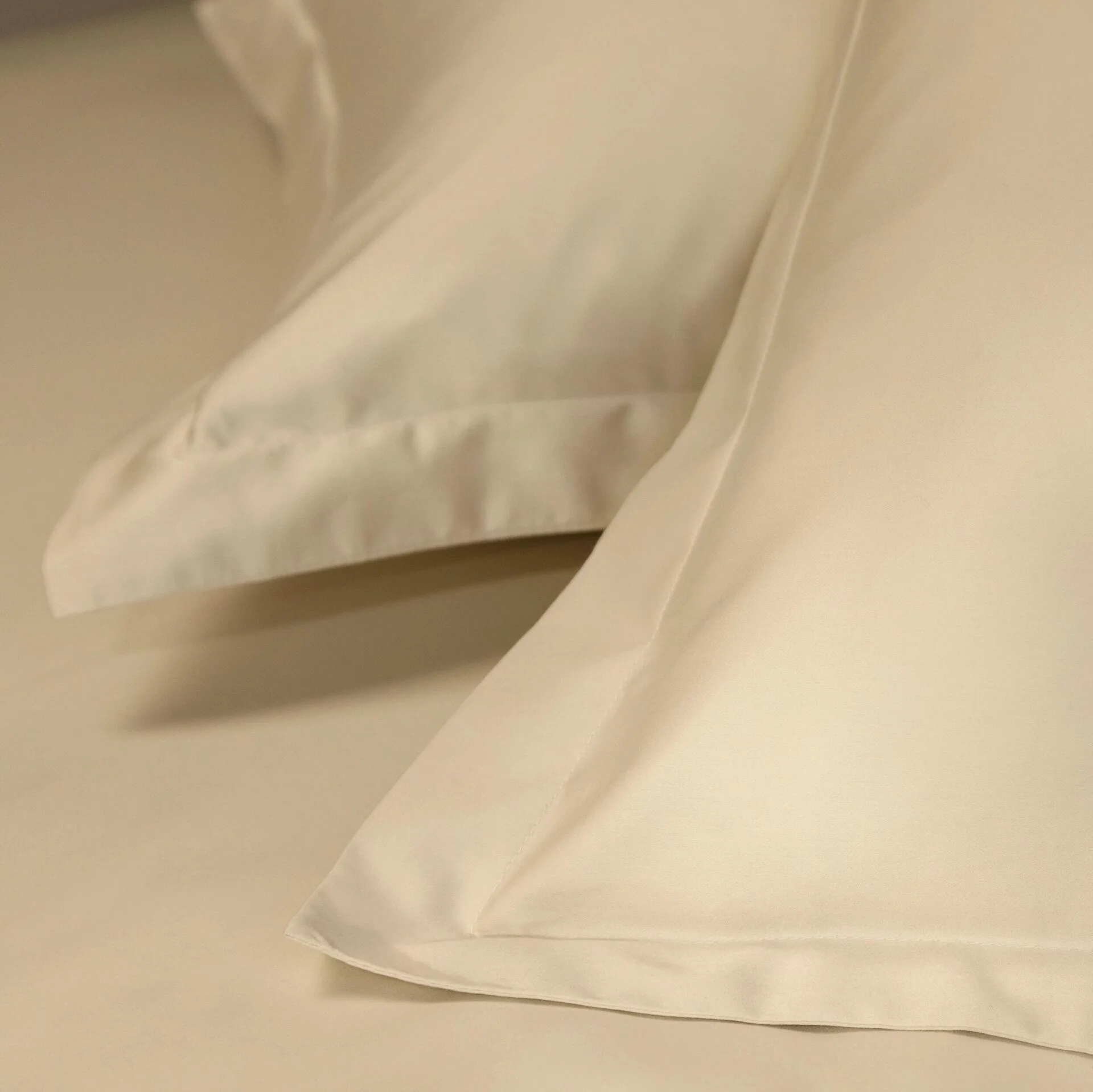 Classic Sateen Pillowcases - Image 4