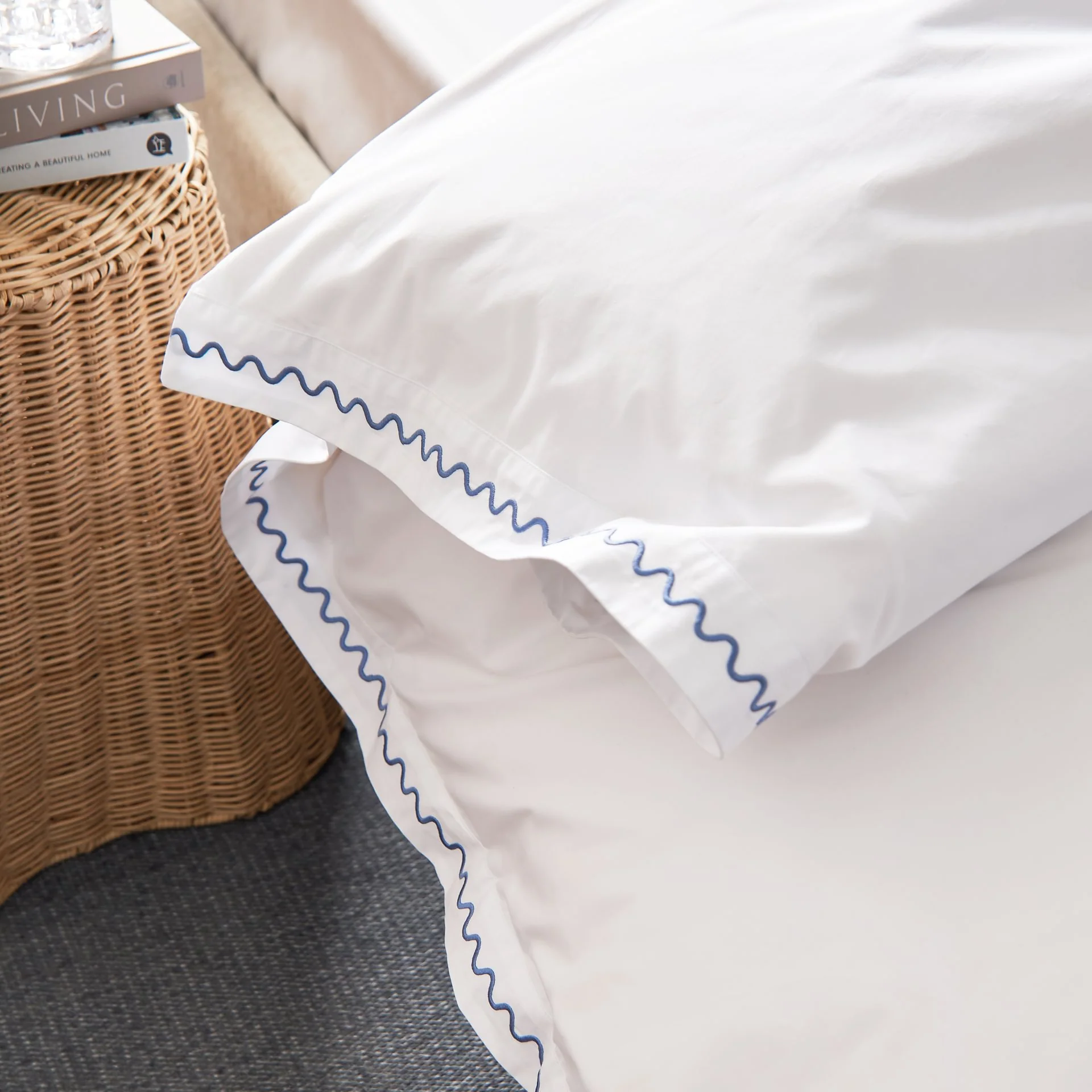 Wave Embroidery Duvet Set - Image 2